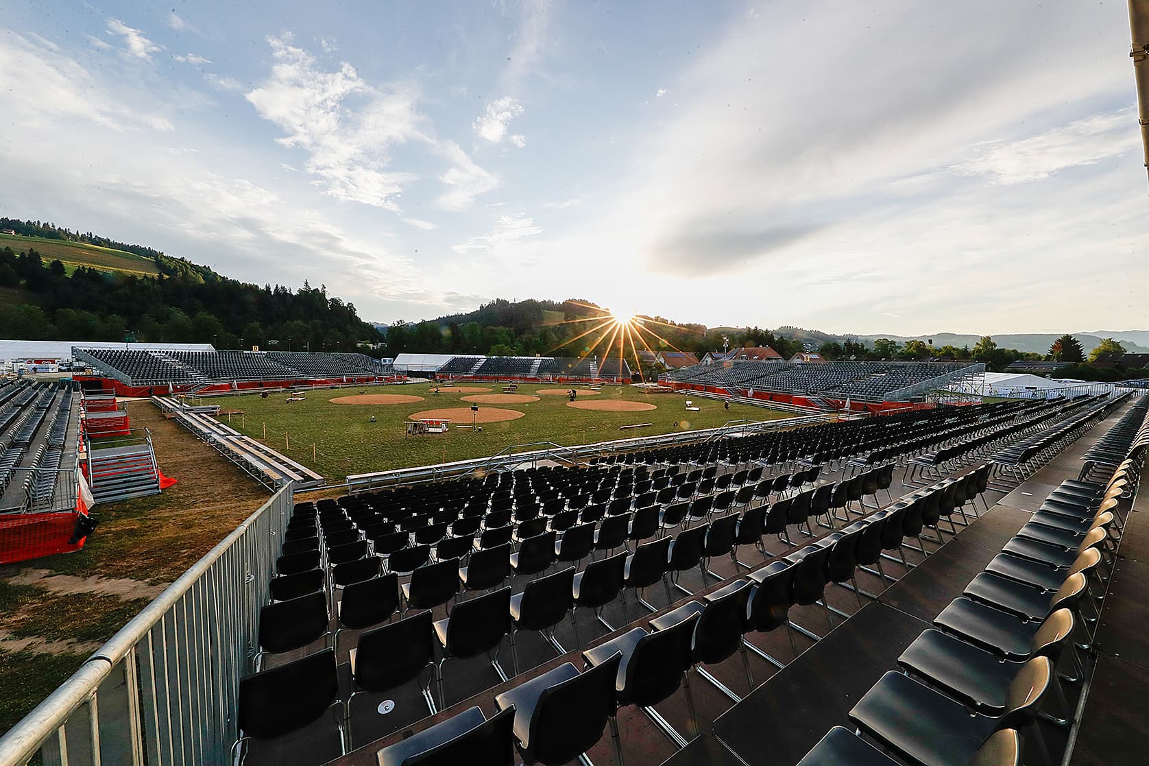  Emmentalisches2025_Arena.jpg 